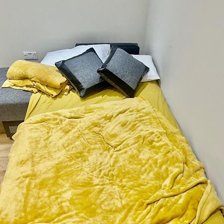 Lovely 1 Bedroom Apartment With On Street Parking Londyn Zewnętrze zdjęcie