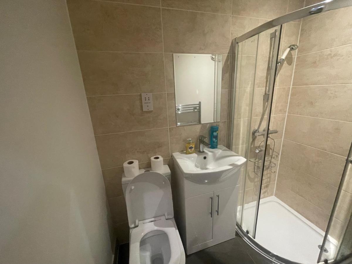 Lovely 1 Bedroom Apartment With On Street Parking Londyn Zewnętrze zdjęcie
